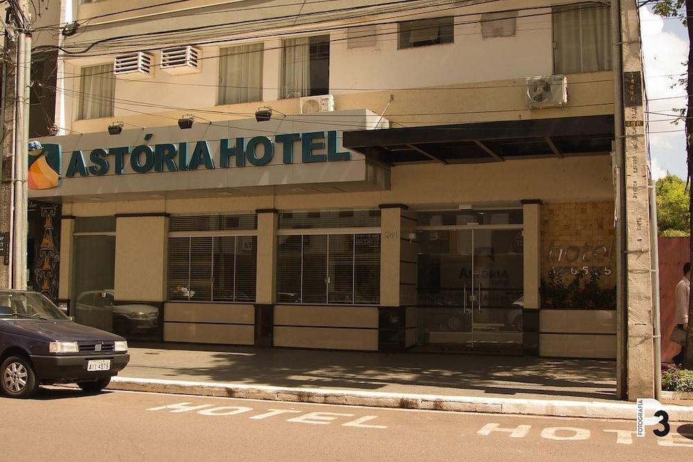 Hotel Astoria Maringá Eksteriør billede